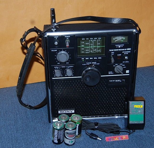 ソニー スカイセンサー5800 ラジオ受信機1973年製 （ICF-5800 FM/AM/SW
