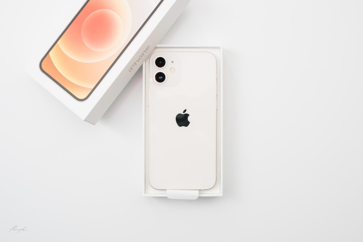 あの頃を思い出す。最高傑作のiPhone12 mini ホワイトを開封レビュー