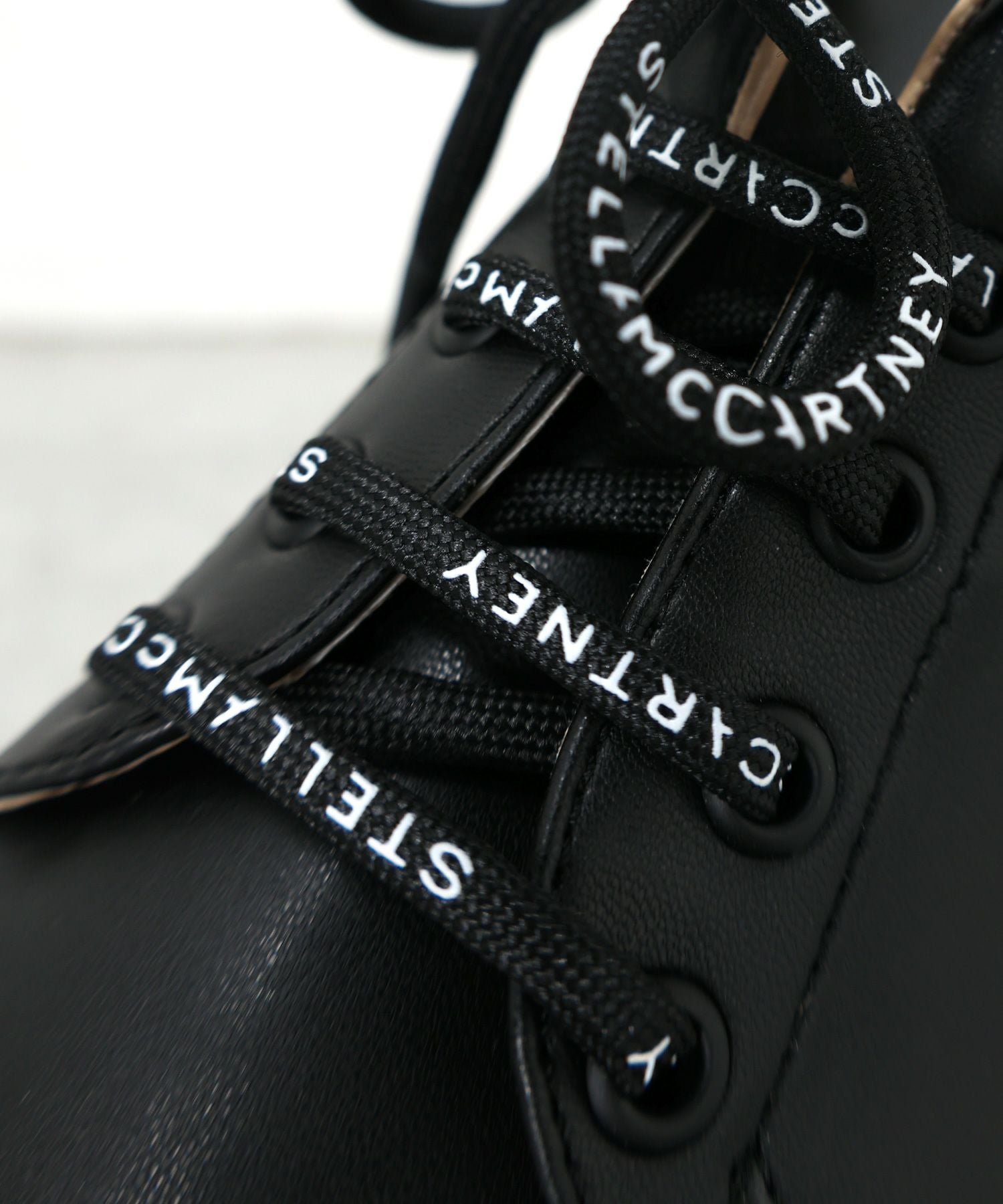 STELLA McCARTNEY(ステラ マッカートニー)】 スニークエリス