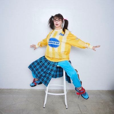 雨で憂鬱なので AC⚡️DC聴いて テンションあげています。