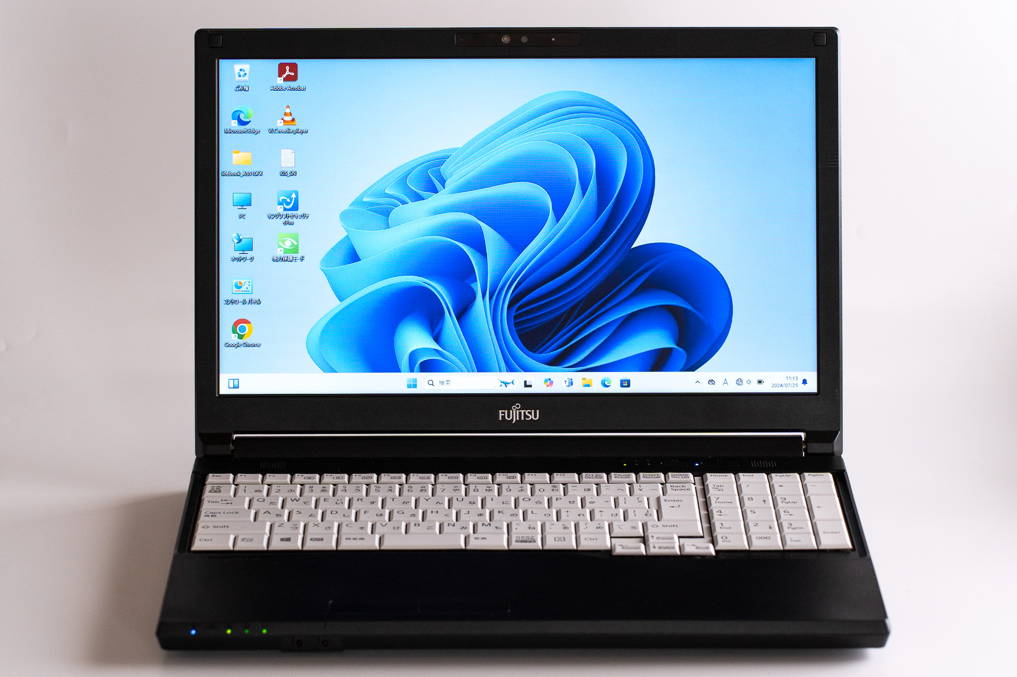 FUJITSU Lifebook A5510 / FX - パソコンまわりの便利屋さん