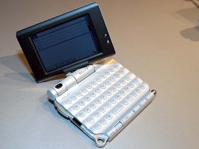 ソニー、自社製CPUを搭載したクリエPEG-UX50