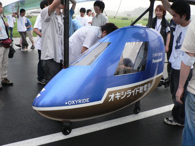 パナソニック、オキシライド乾電池による有人飛行に成功