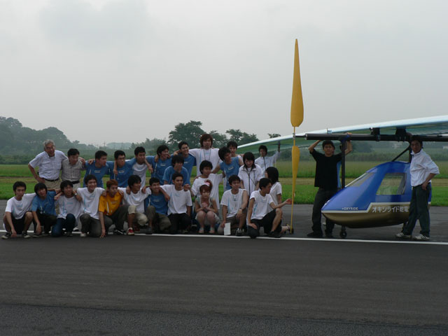 パナソニック、オキシライド乾電池による有人飛行に成功