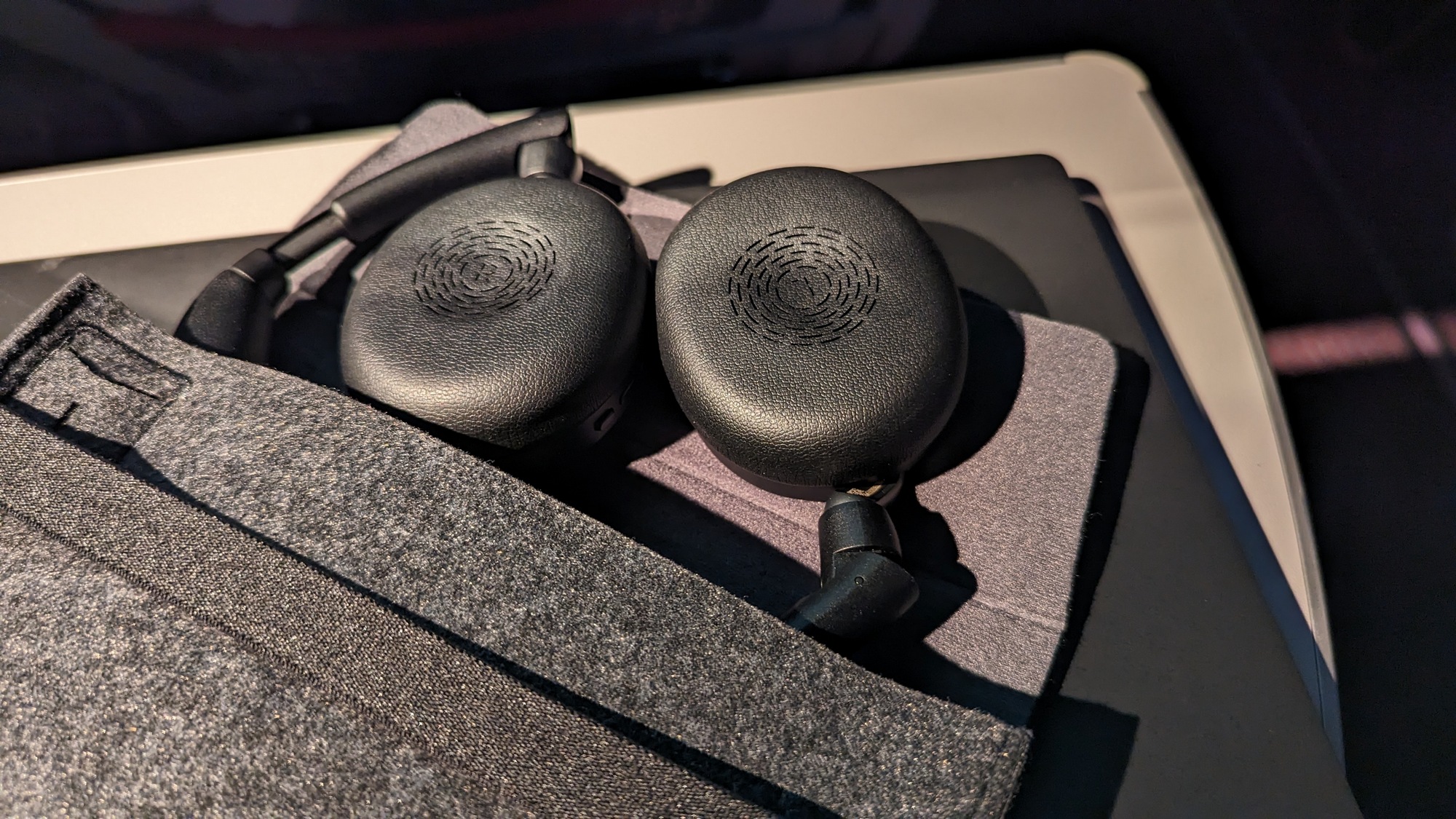 山田祥平のRe:config.sys】コロナ禍が育んだJabraの決定版全部入り