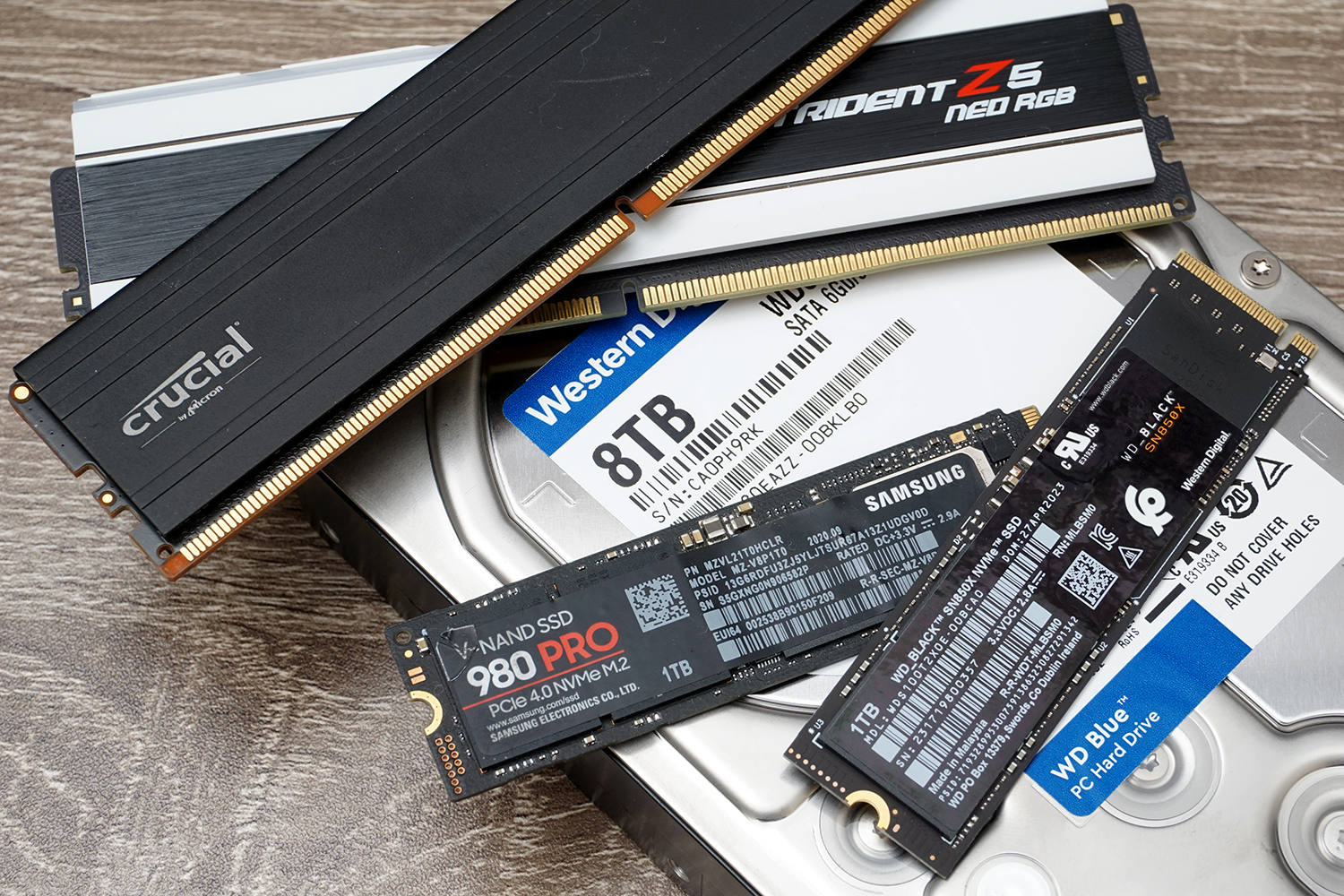 特集】【悲報】買い時を逃したかも……。メモリ・SSD・HDDが高騰、原因は
