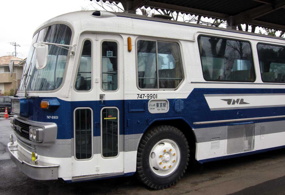 国鉄ハイウェイバス 日野RA900P : バス、鉄道、車、船・・・