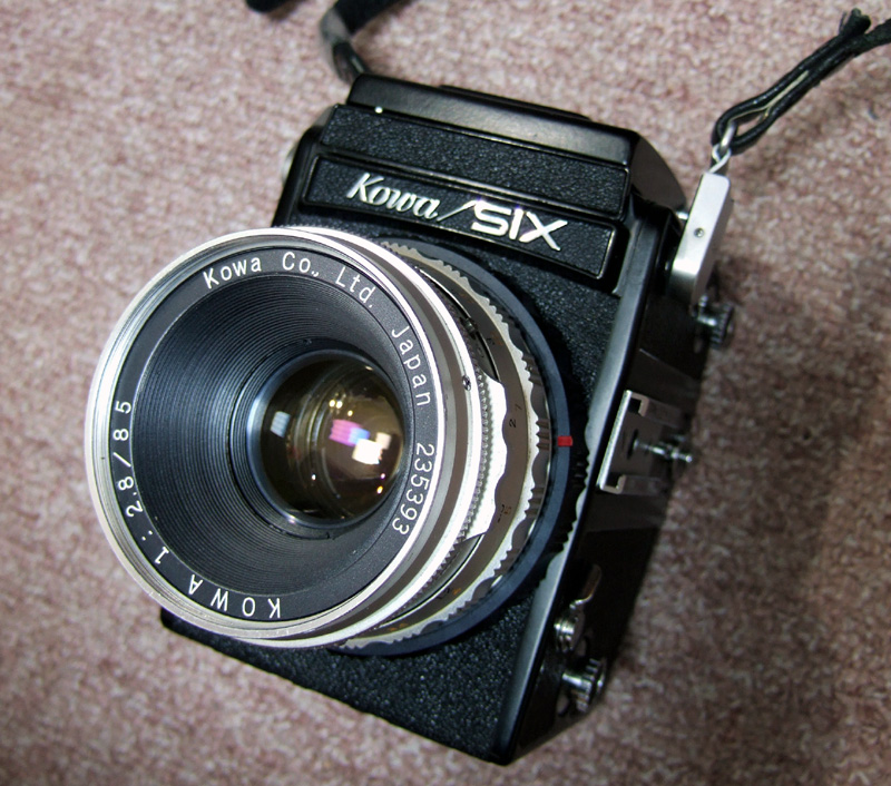 Kowa Six + 85mm・f2.8 : ふぁんき～な病人馬鹿一代記