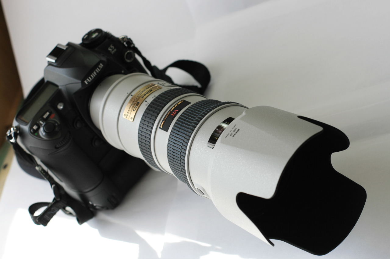 ジャンク品のAF-S NIKKOR 70-200mm F2.8 G VR 【公式通販】