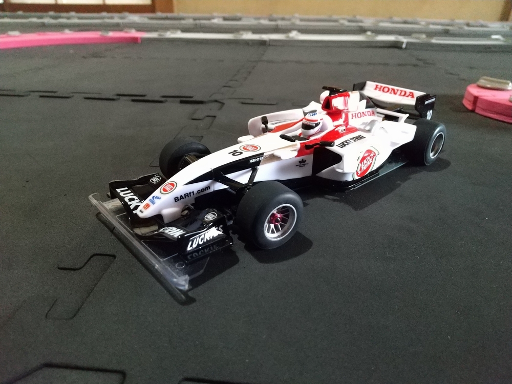 ミニッツF1 ラッキーストライクカラー : 動力模型などのブログ