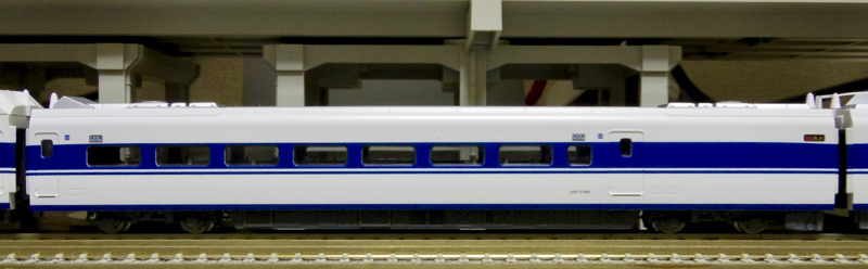 鉄道模型／KATO］100系新幹線＜グランドひかり＞ 16両を並べる : 新