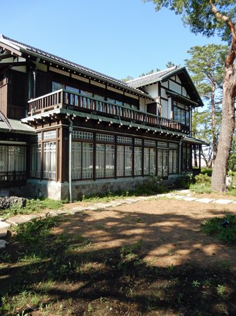 吉田鉄郎の光風亭 : 日日日影新聞 (nichi nichi hikage shinbun)