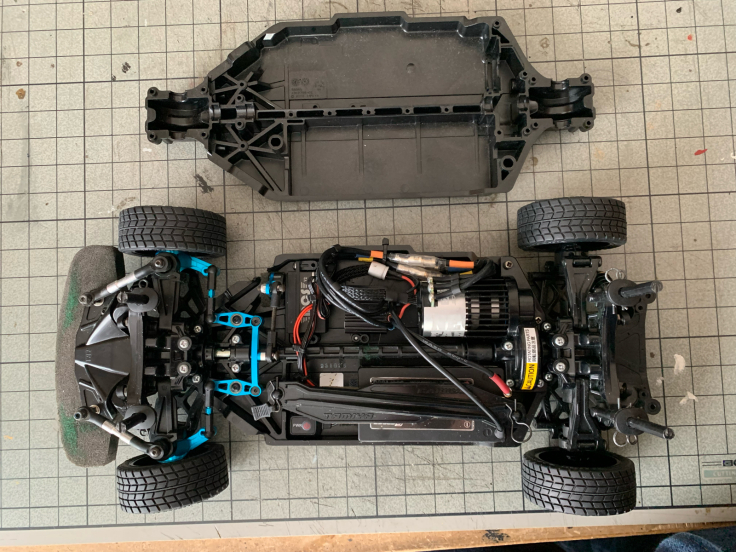 TT-02 シャーシのみ オプションなし TT-02 シャーシのみ オプション