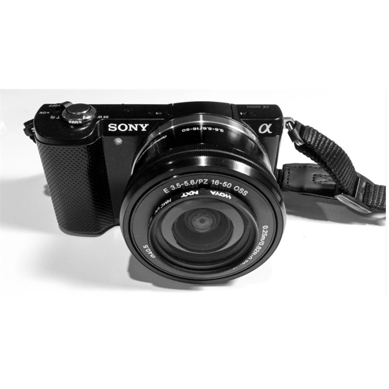 Sony Alpha a5000 ILCE-5000 20.1 MP Mirrorless Camera with Lens
