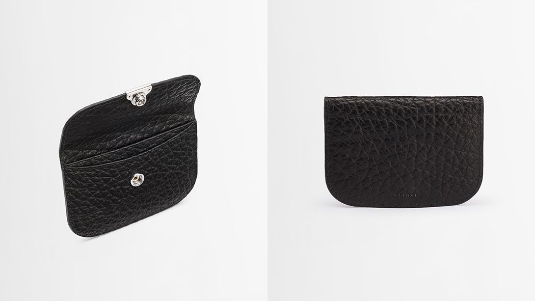 すべての構成要素が美しく調和する、ルメールのカードケース。：アエラ