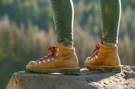 趣味に仕事にしっかり応えてくれるダナーのマウンテン ライト6選