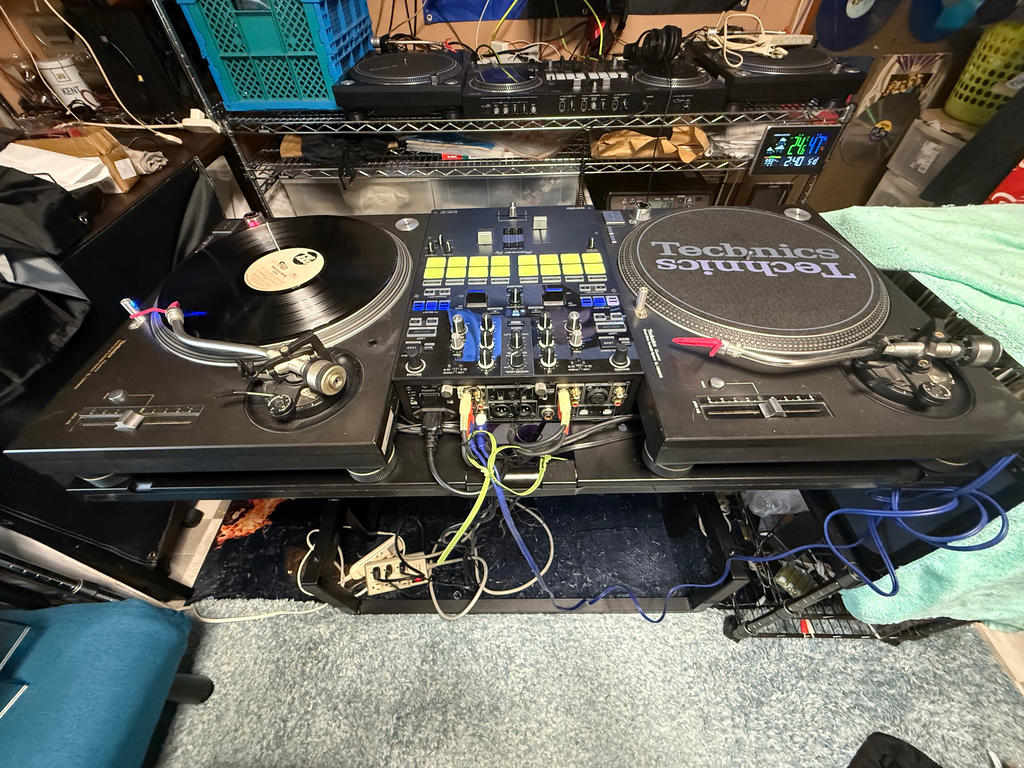 QUIK LOK ( クイックロック ) DJ233 DJ用折りたたみテーブル 送料無料