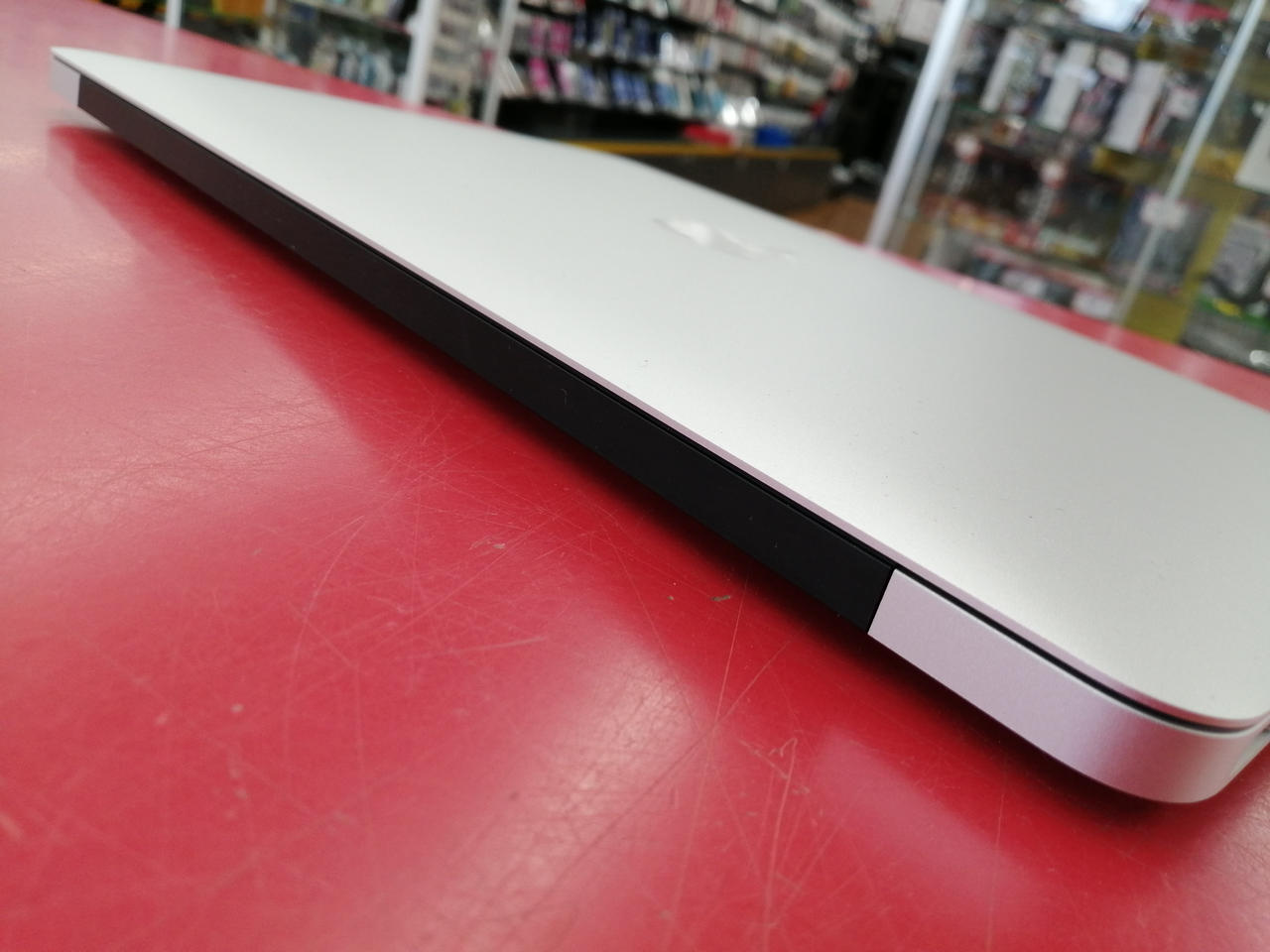 アップルコンピュータジャパン(APPLE)|MACBOOK AIR 2017 13.3インチ