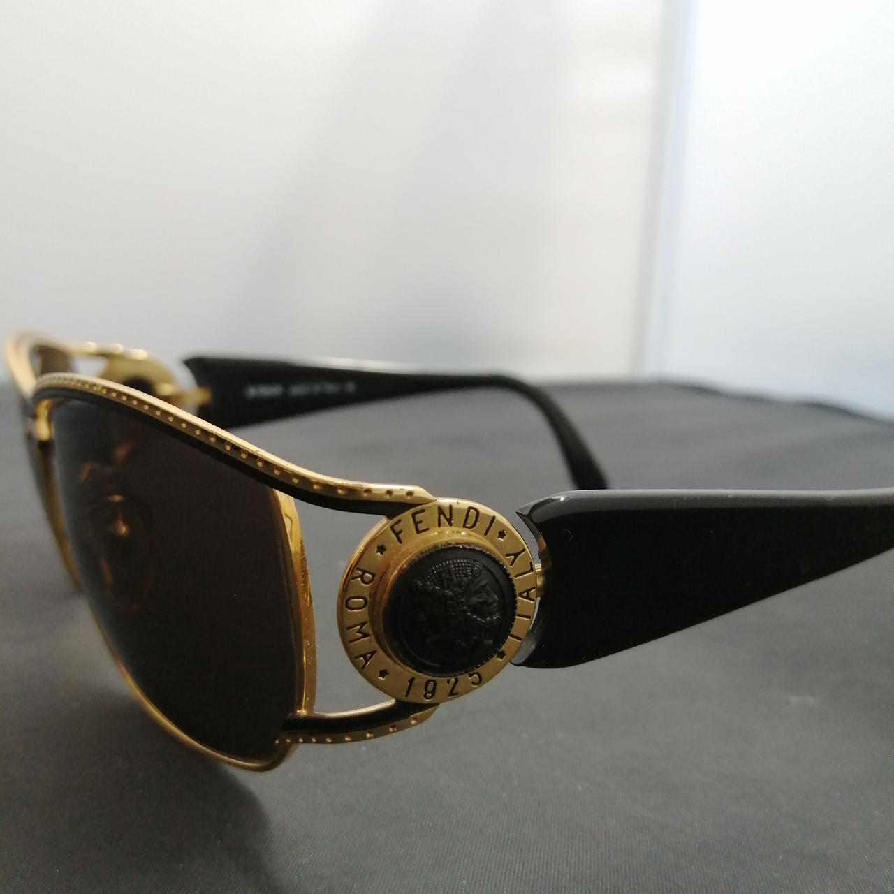 フェンディ(FENDI)|サングラス|【ハードオフ公式通販】オフモール