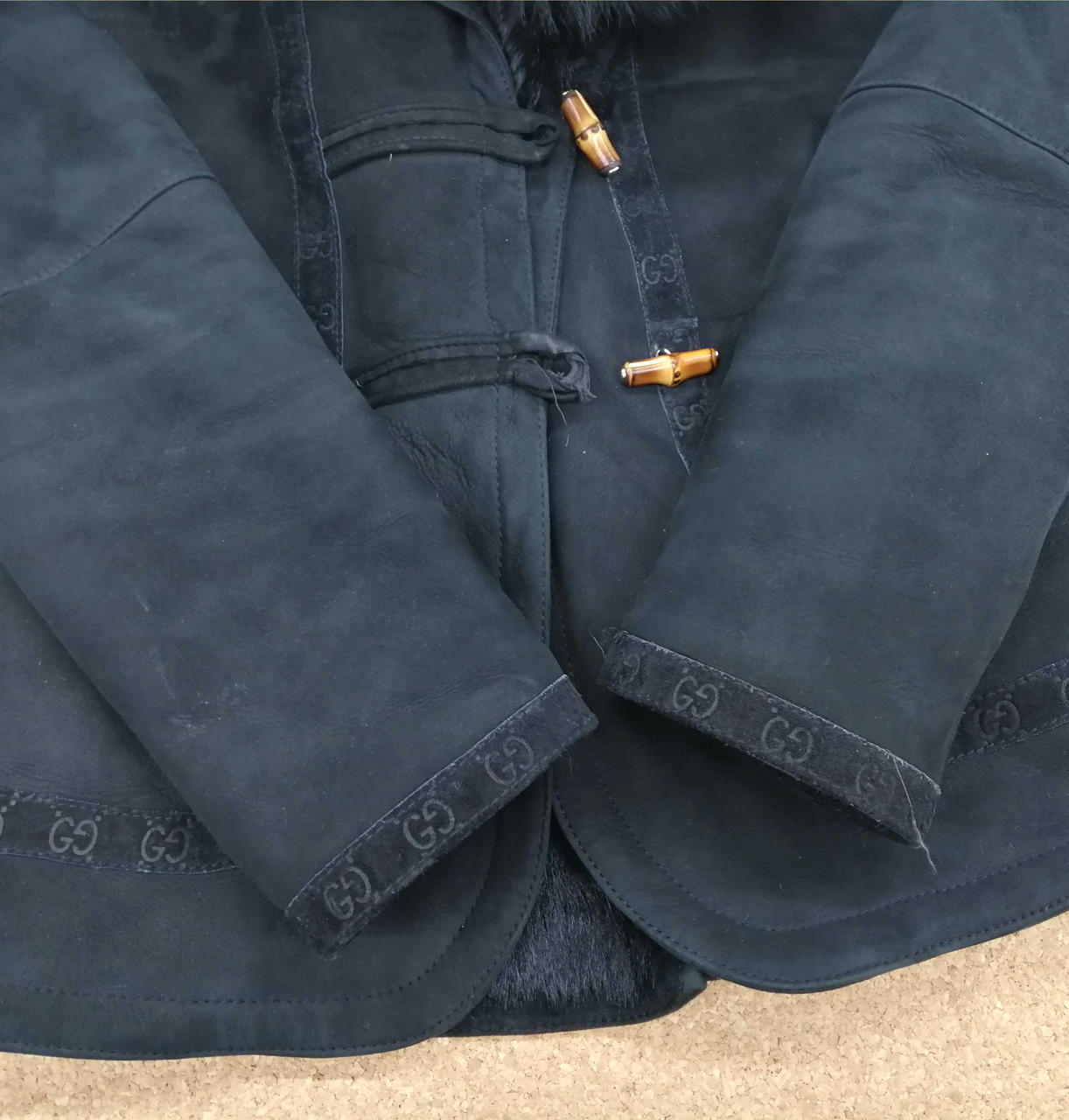 グッチ(GUCCI)|ムートンダッフルコート|【ハードオフ公式通販】オフ