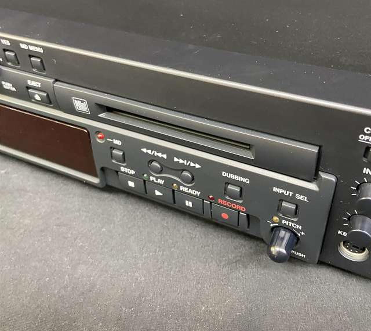 タスカム(TASCAM)|【2Uラックマウントサイズに独立】CD/MDデッキ