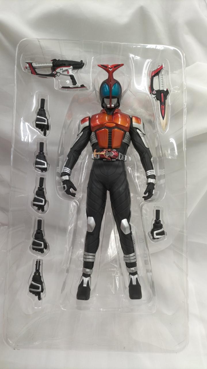 メディコムトイ|仮面ライダーカブトライダーフォーム天道総司|【ハード