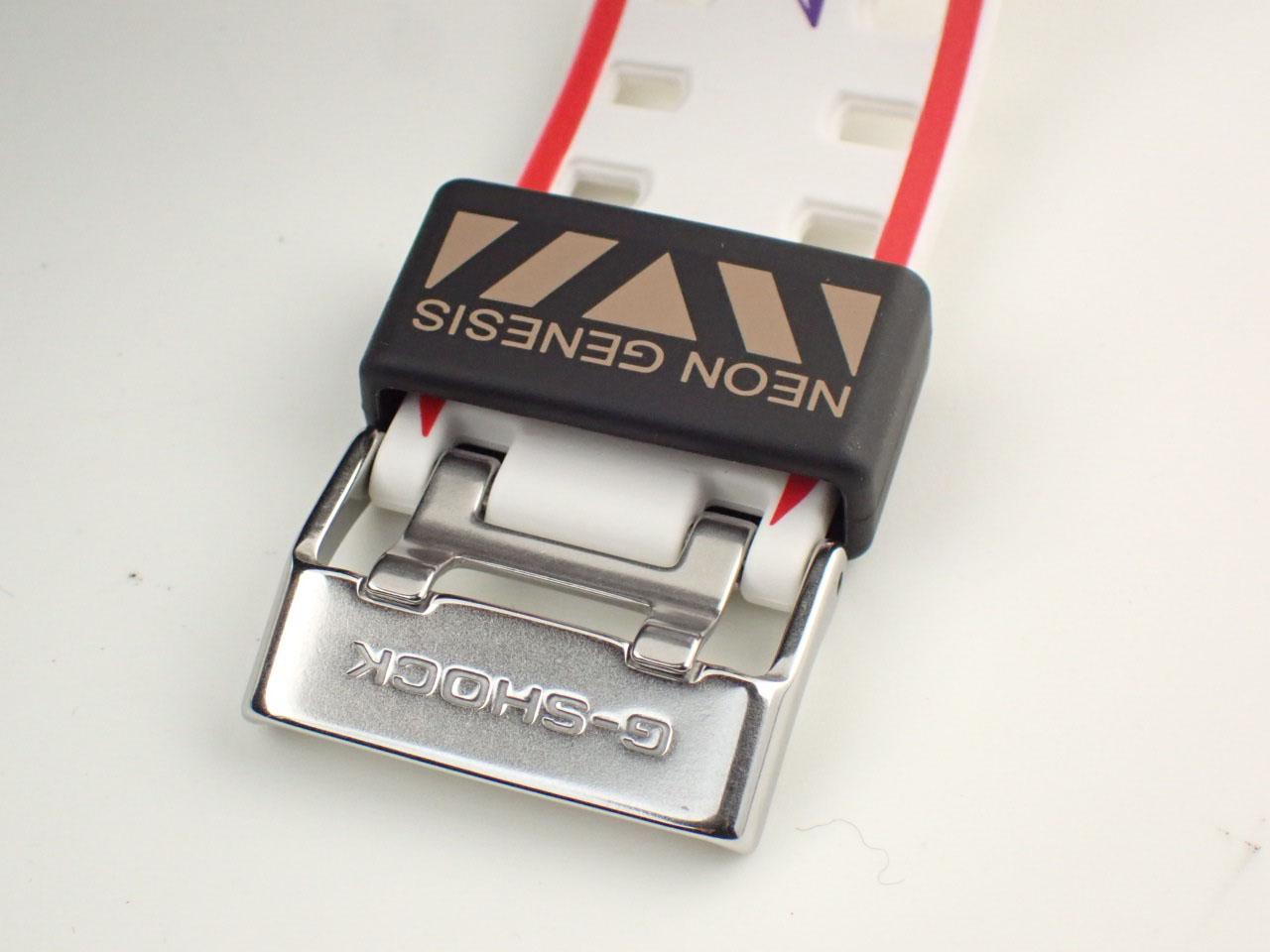 実機レビュー】カシオ G-SHOCK 110シリーズ エヴァンゲリオン