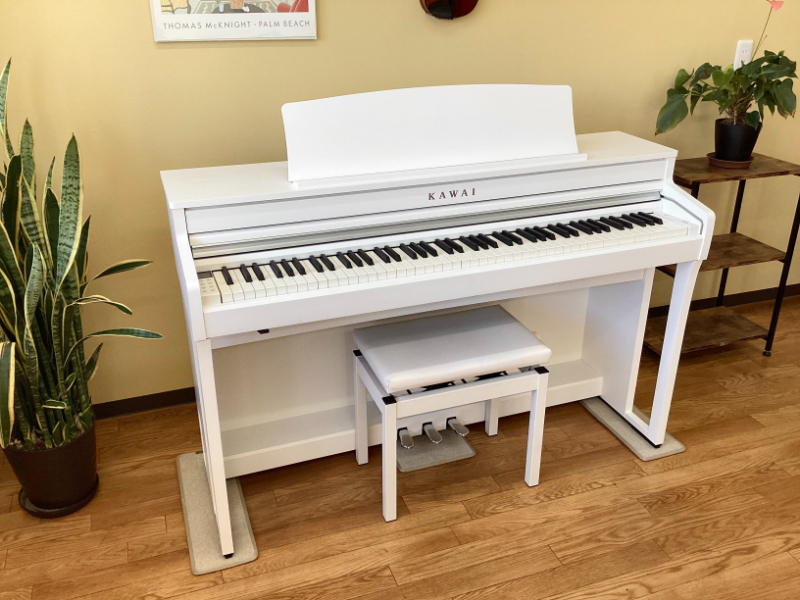 カワイ CA4900GPW ピュアホワイト 中古 2021年製 名古屋みよし店