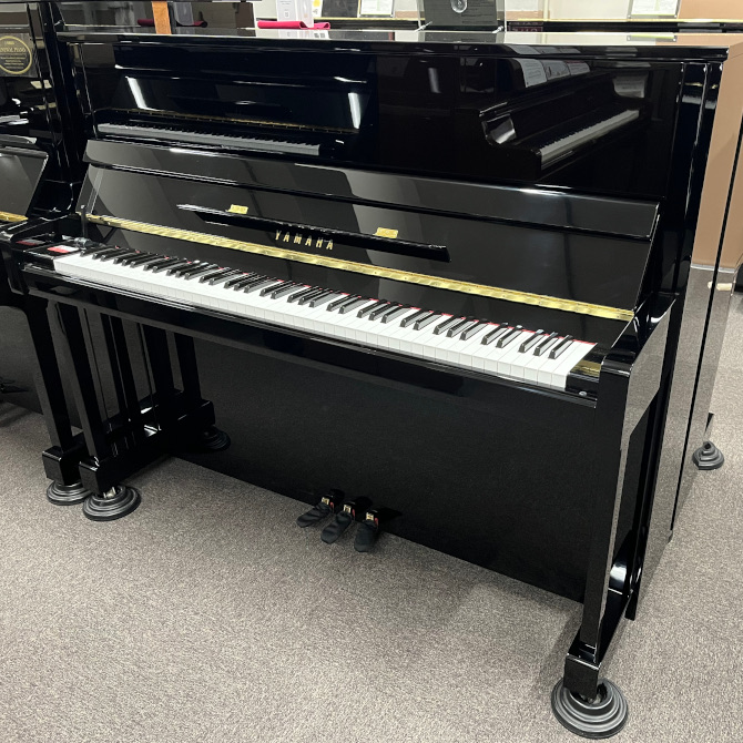 中古》b121 ヤマハアップライトピアノ | 中古アップライトピアノ