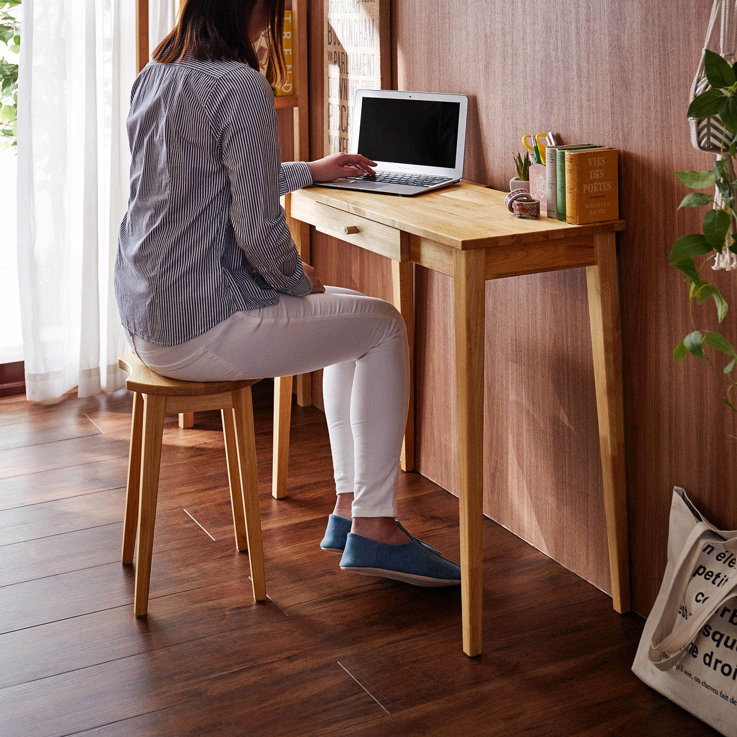 天然木アルダー材でつくったコンパクトデスク（パソコンデスク/ワーク