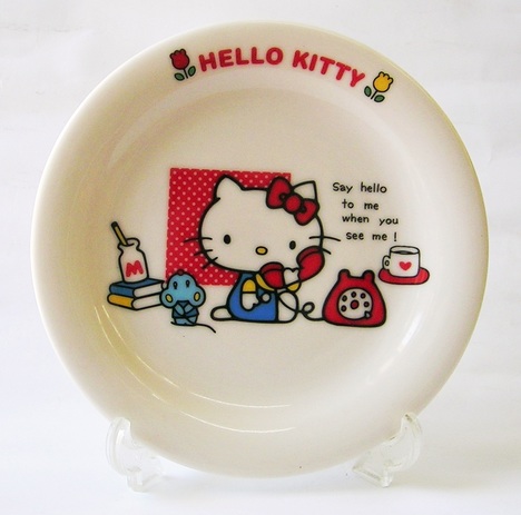 ハローキティ 磁器製ケーキ皿【通販/包装無料/特価/こども食器/子供