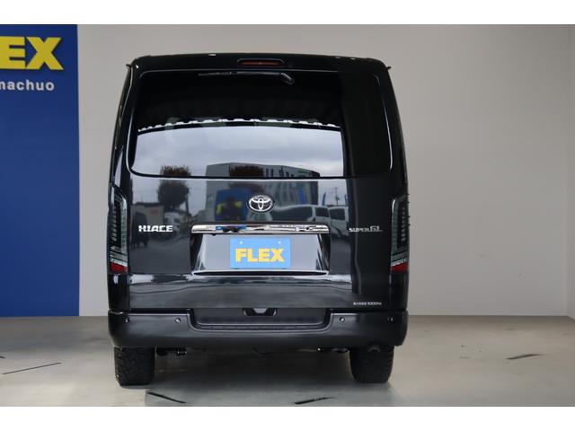 200系ハイエースバン S-GL 純正クリスタルコンビテール 左右 新車外し