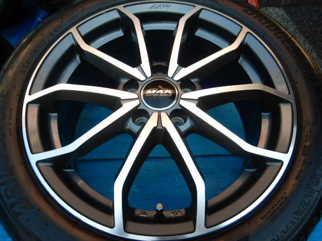 ゴルフ、トゥーラン、アウディA3などに装着できる17インチ入庫です