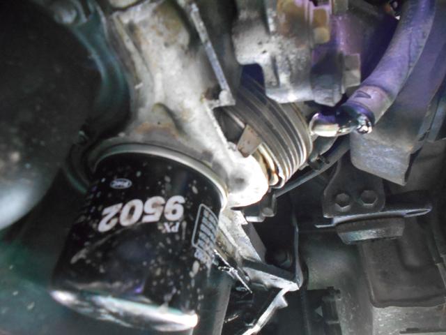 マフラー穴あき溶接作業 オイルクーラーガスケット交換 ジムニー