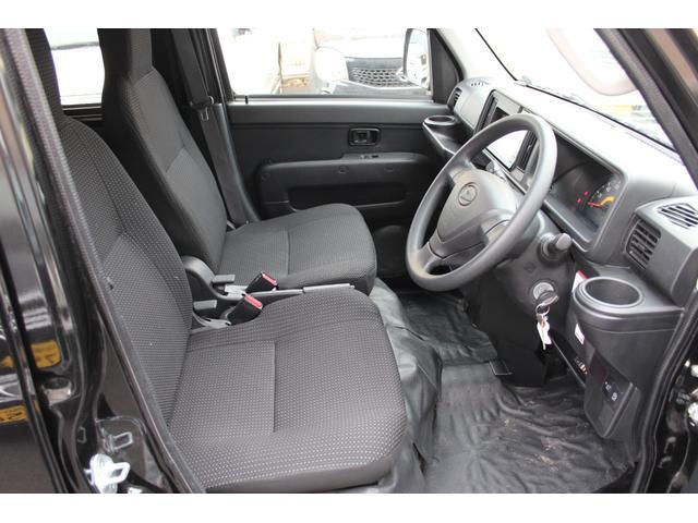 作業メニュー：「外装の鏡面磨き・内装クリーニング」ダイハツ