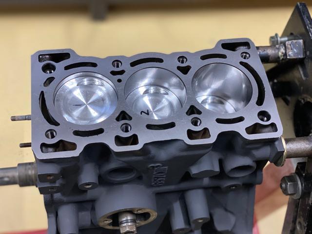 スズキ ジムニー エンジンオーバーホール F6A JA11 邑楽 大泉 太田