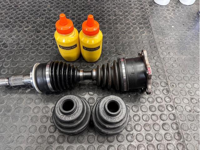 トヨタ ハイエース4WD 2インチローダウン足回り強化メニュー施工