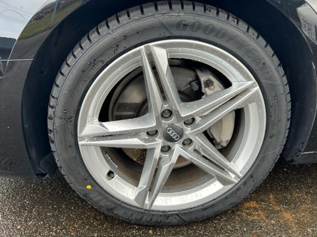 アウディ A4アバント スタッドレスタイヤ販売 ホイール販売 BBS 18