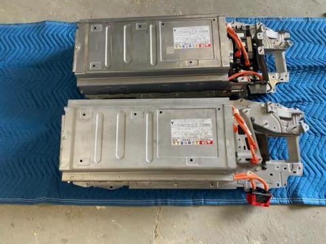 トヨタ 30プリウス HVバッテリー交換 ハイブリッドバッテリー交換