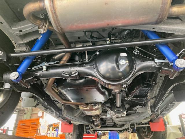 JB74W ジムニーシエラ ショックアブソーバー交換 ステアリング