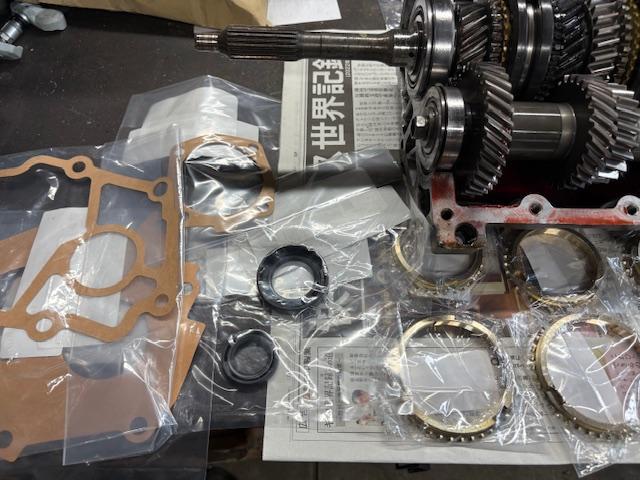 AE86 T50 ミッションオーバーホール クロスミッション組付け