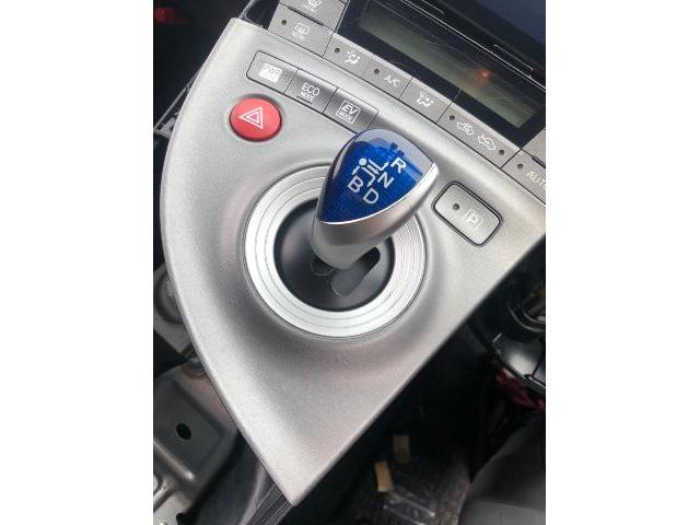 プリウス シフトスイッチ交換 トムス｜グーネットピット