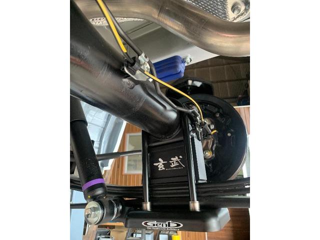 ハイエース ダウンブロック 玄武 取付 3インチ バンプラバー 高松