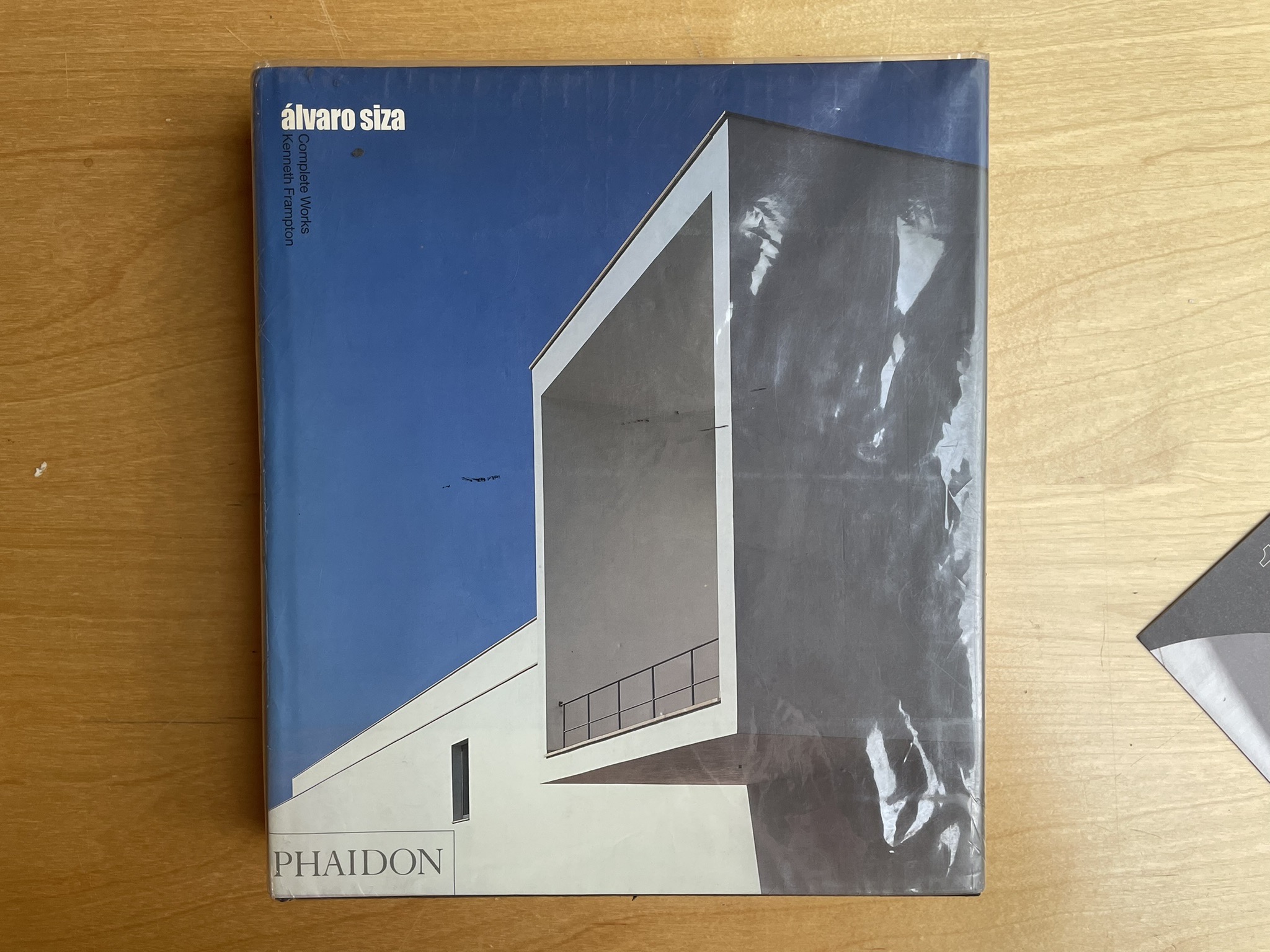 Alvaro Siza, complete works by Kenneth Frampton: Bon Couverture