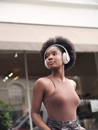 Beats Studio Pro Wireless Noise Cancelling Over the Ear Headphones