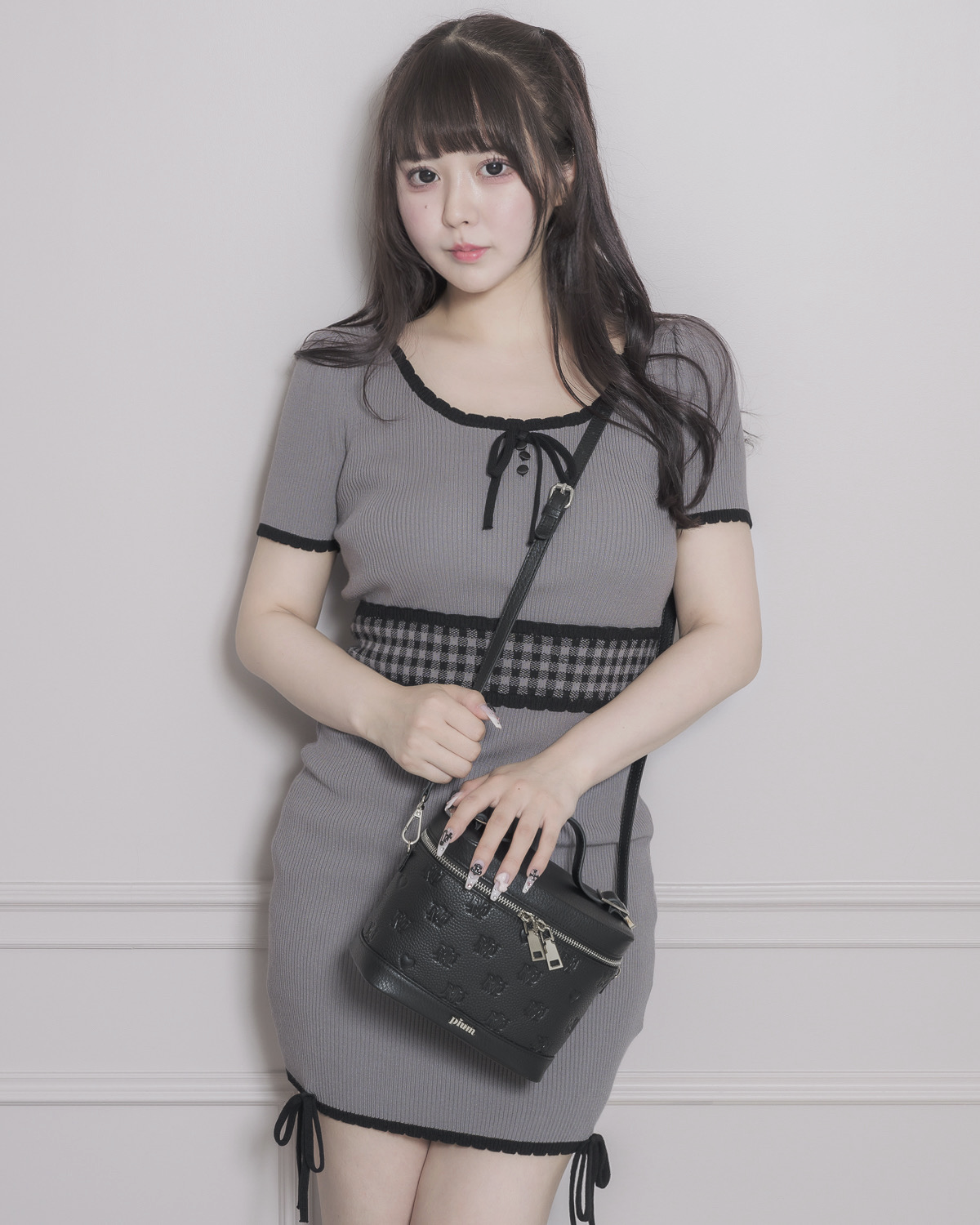 ギンガムベルトドーリーニットワンピース – pium