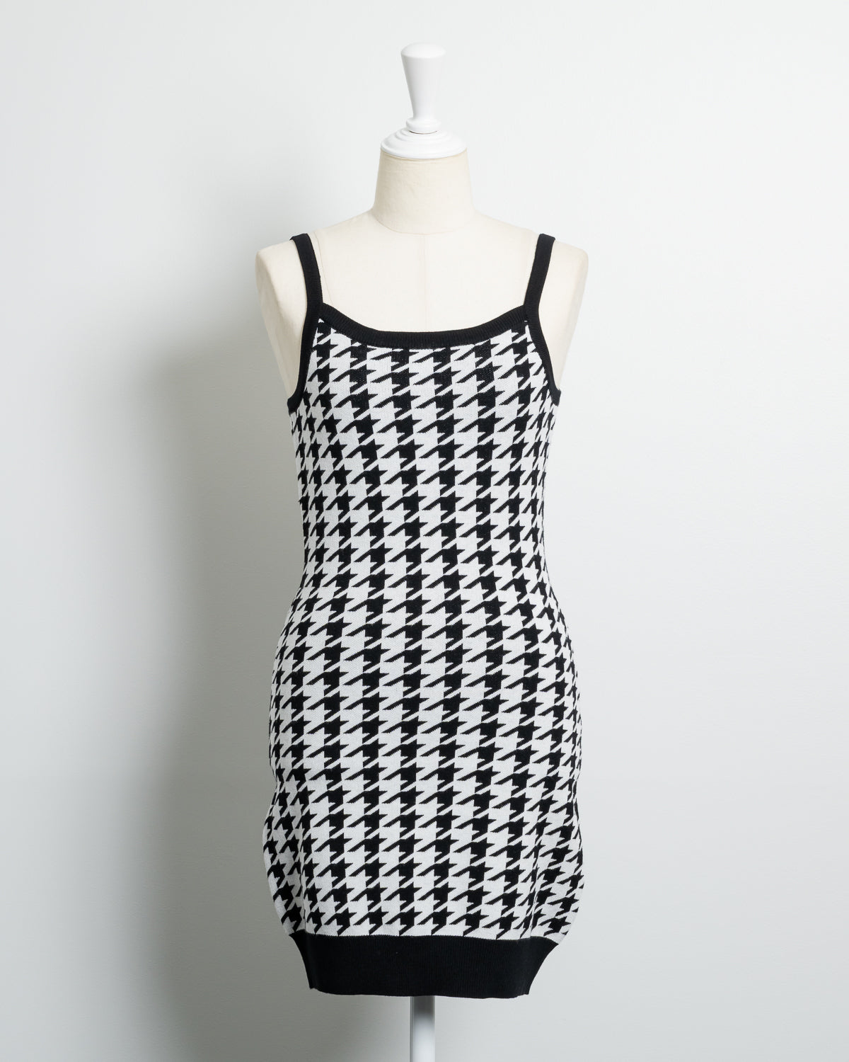 リボンニット×千鳥柄ニットワンピース – pium