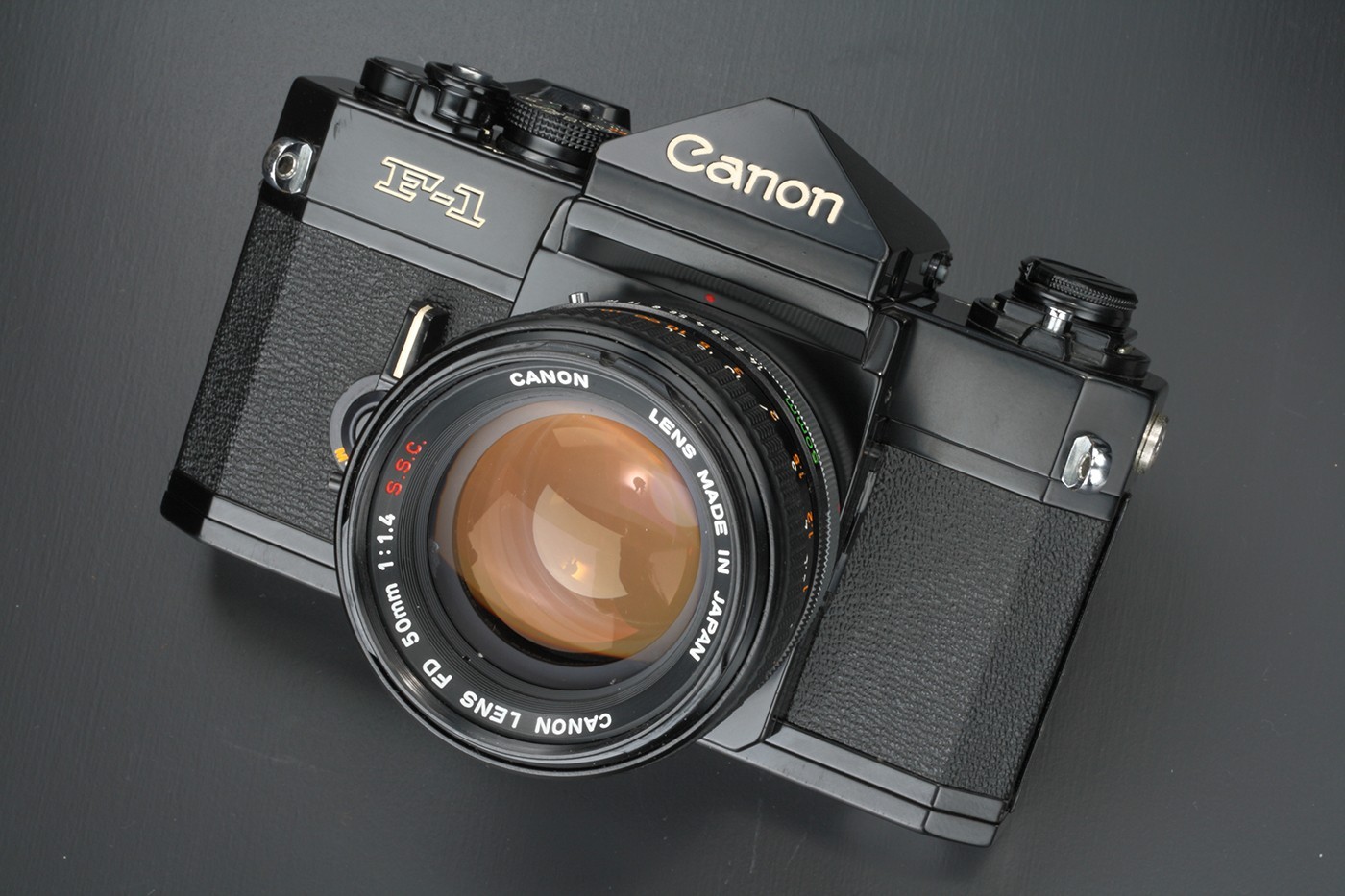 t1108-2)Canon/キャノン F-1 ボディ/Body 一眼/カメラ 2479-10000-6432