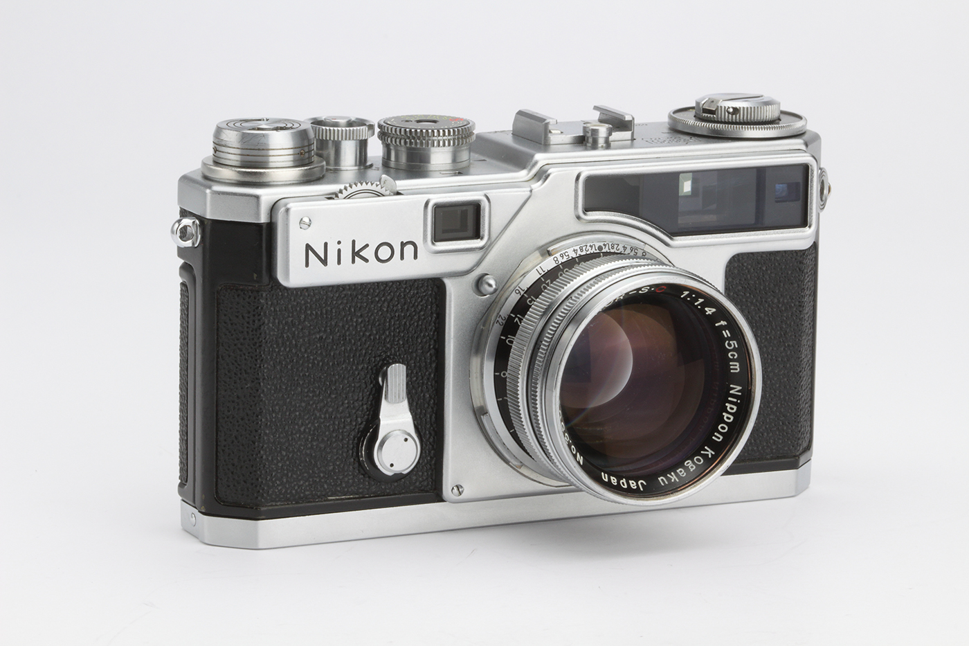 赤城耕一：ニコンレンジファインダーカメラのフラッグシップ<BR