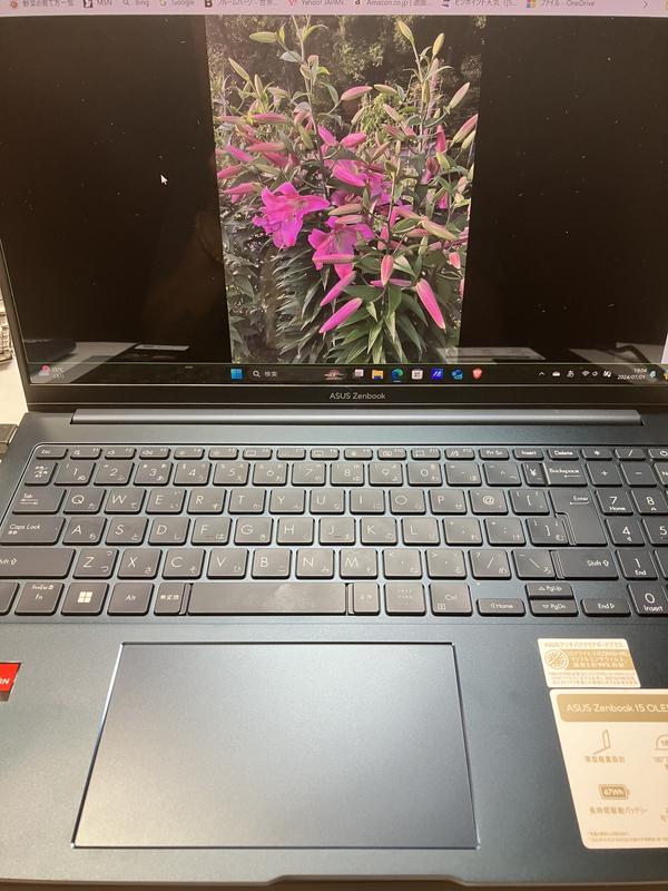 ASUS Zenbook 15 OLED (UM3504) | ZenBook | ノートパソコン | ASUS日本